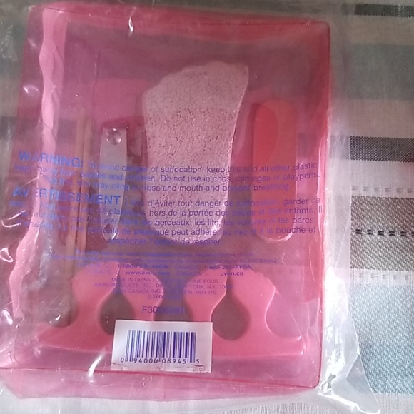 Avon Foot Works Pedicure Set - Picture 2 of 2